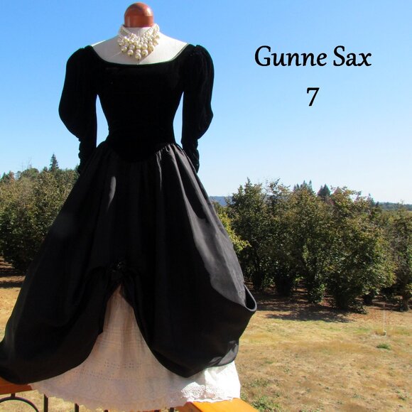 GUNNE SAX BLACK VINTAGE BALL GOWN, VELVET GIBSON GIRL SLEEVES, COSTUME STYLED - Picture 1 of 12